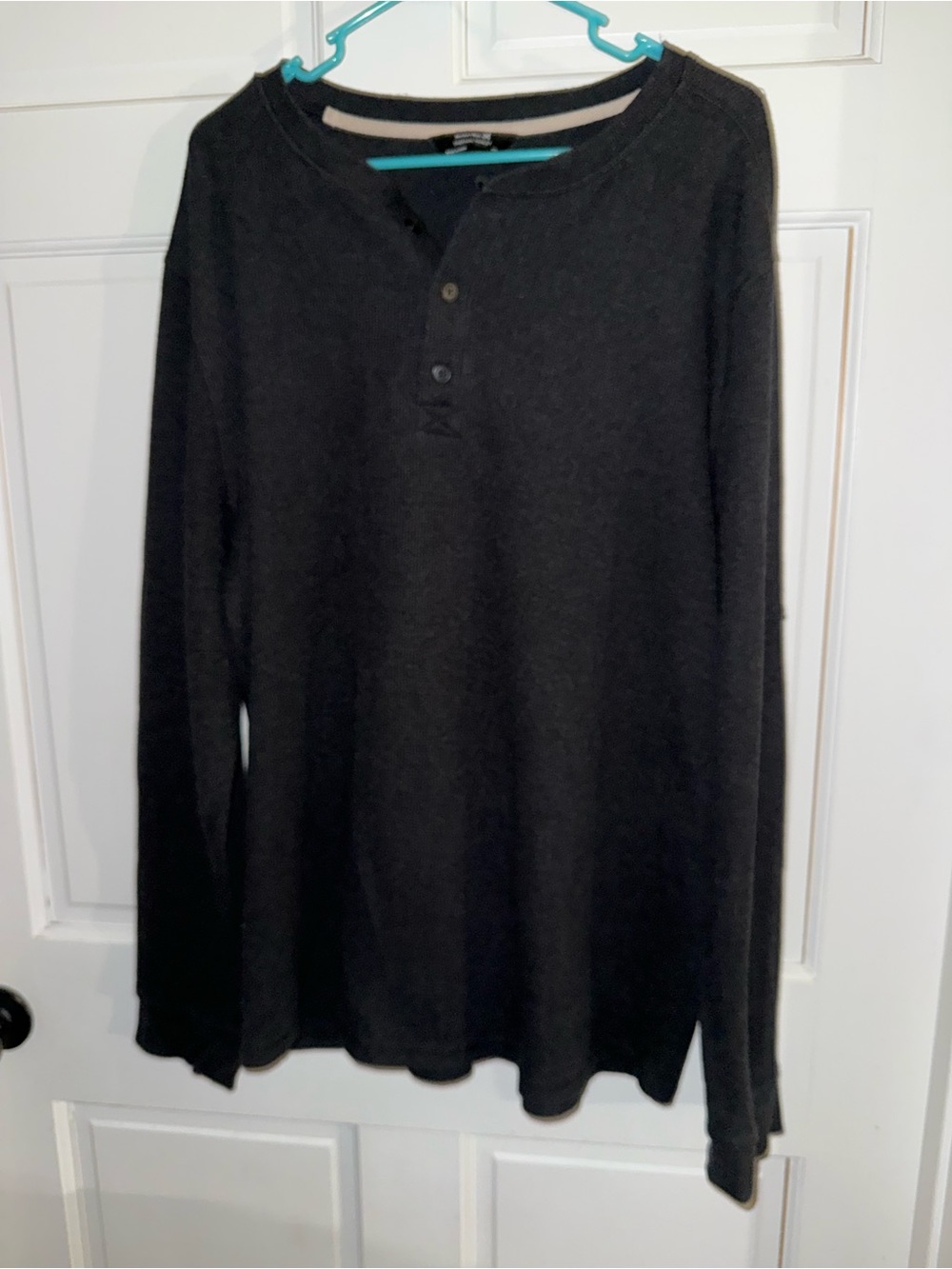Men's Long-Sleeve Henley Shirt - Dark Charcoal